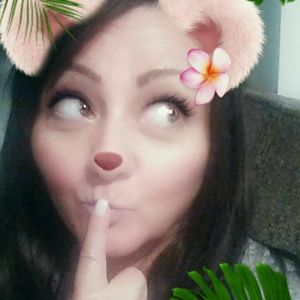 Meet your Posher, Kimberly